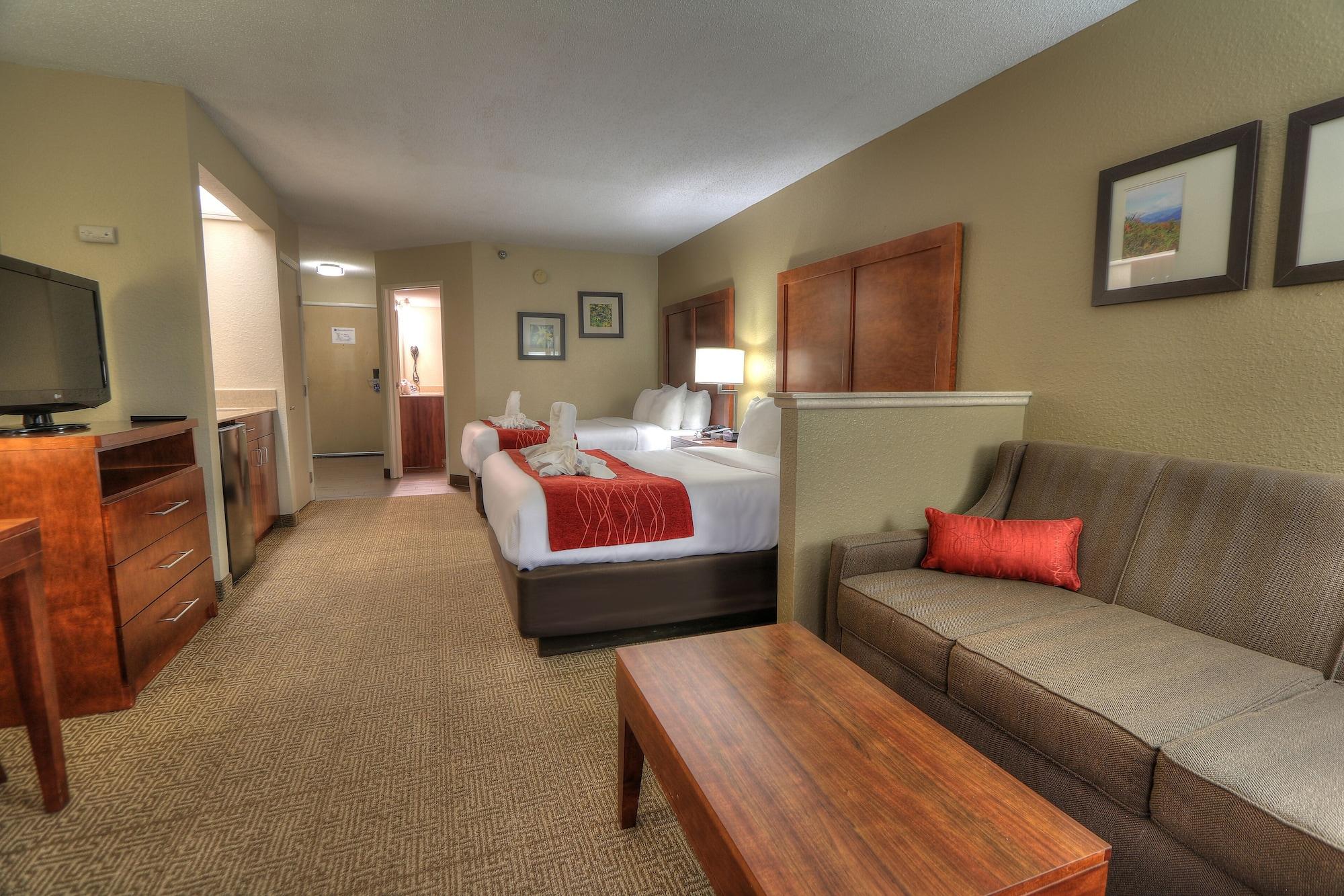 Comfort Inn & Suites At Dollywood Lane Pigeon Forge Bagian luar foto