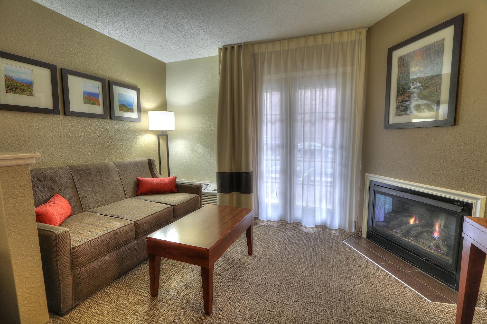 Comfort Inn & Suites At Dollywood Lane Pigeon Forge Bagian luar foto