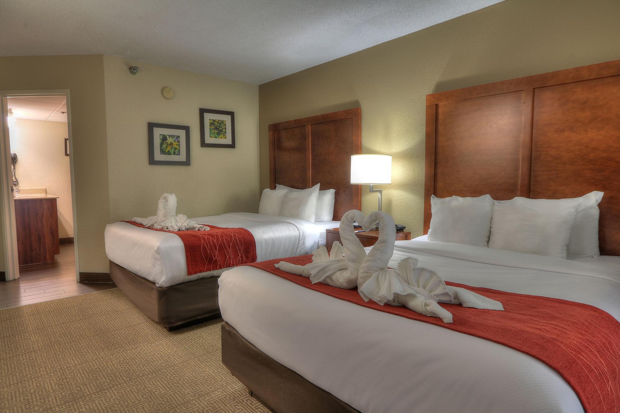 Comfort Inn & Suites At Dollywood Lane Pigeon Forge Bagian luar foto