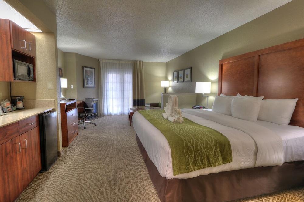 Comfort Inn & Suites At Dollywood Lane Pigeon Forge Bagian luar foto
