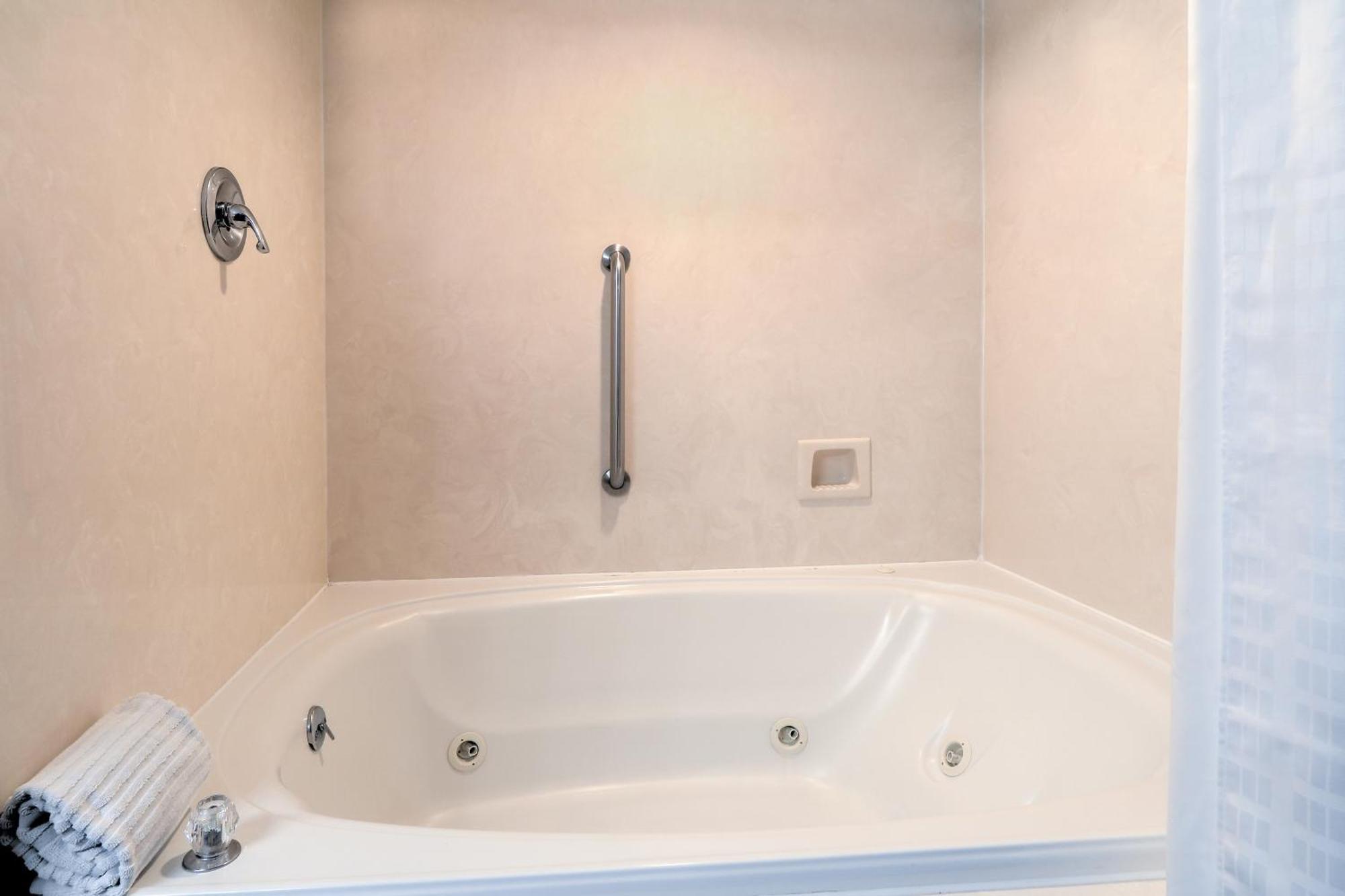 Comfort Inn & Suites At Dollywood Lane Pigeon Forge Bagian luar foto