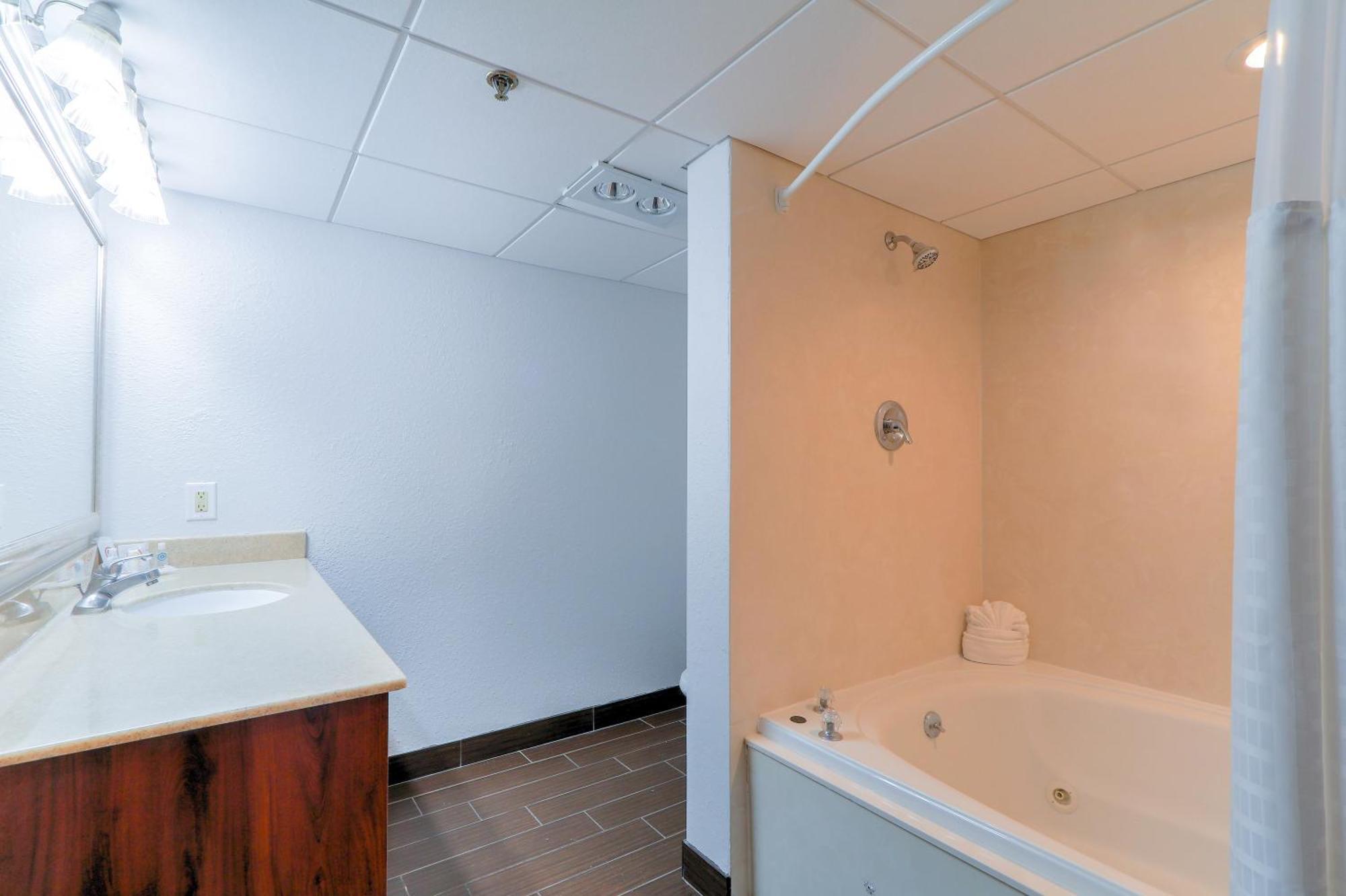 Comfort Inn & Suites At Dollywood Lane Pigeon Forge Bagian luar foto