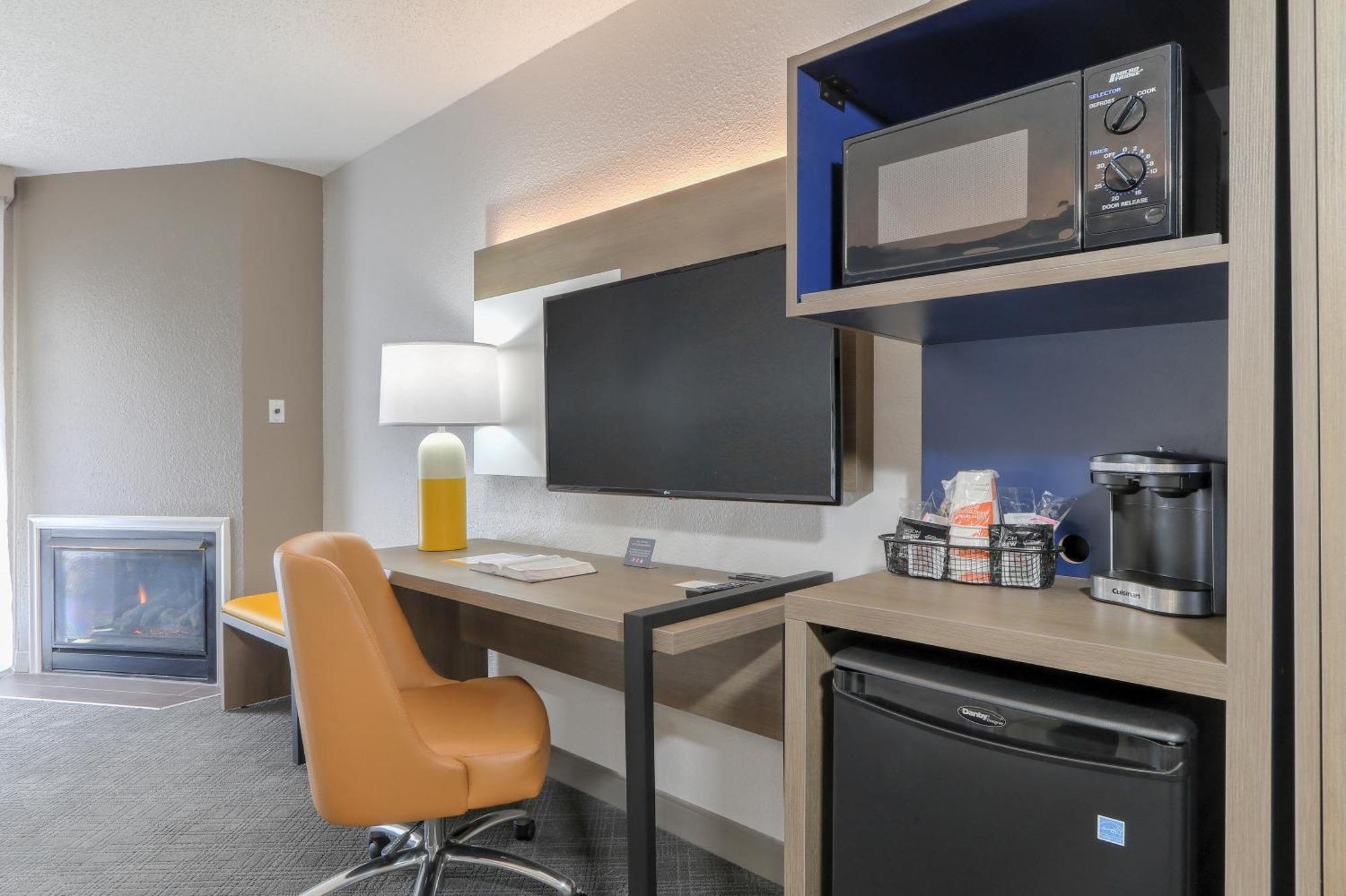 Comfort Inn & Suites At Dollywood Lane Pigeon Forge Bagian luar foto