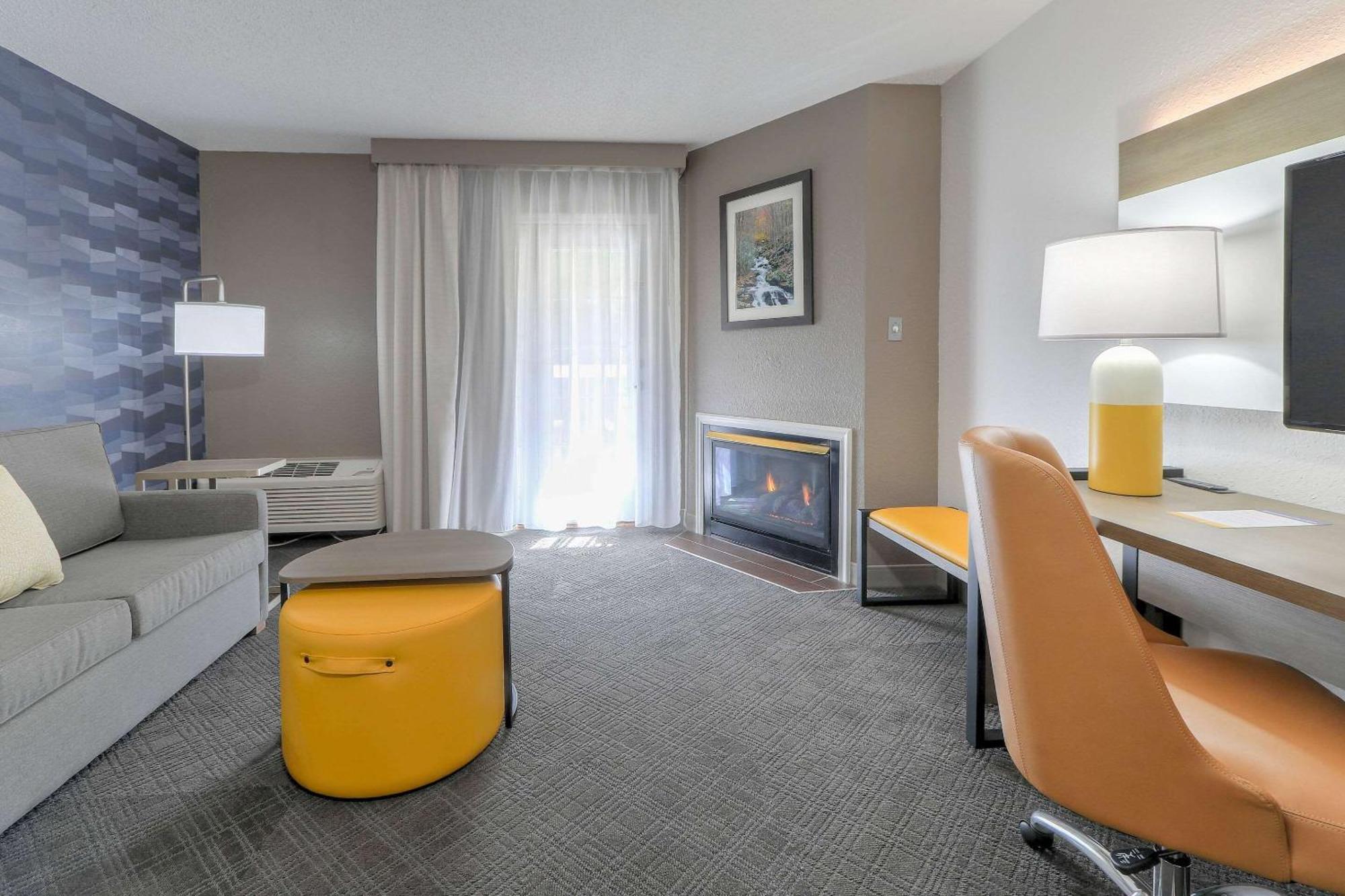 Comfort Inn & Suites At Dollywood Lane Pigeon Forge Bagian luar foto