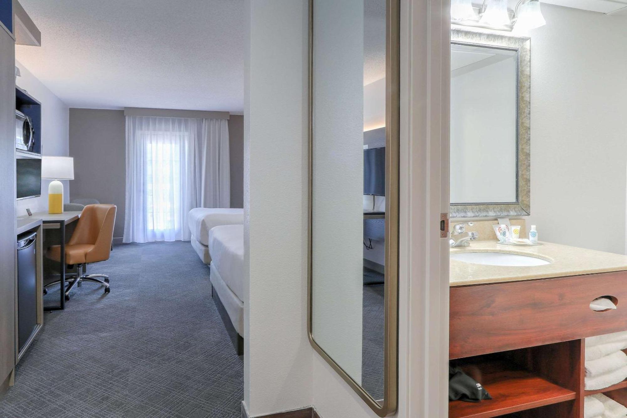Comfort Inn & Suites At Dollywood Lane Pigeon Forge Bagian luar foto