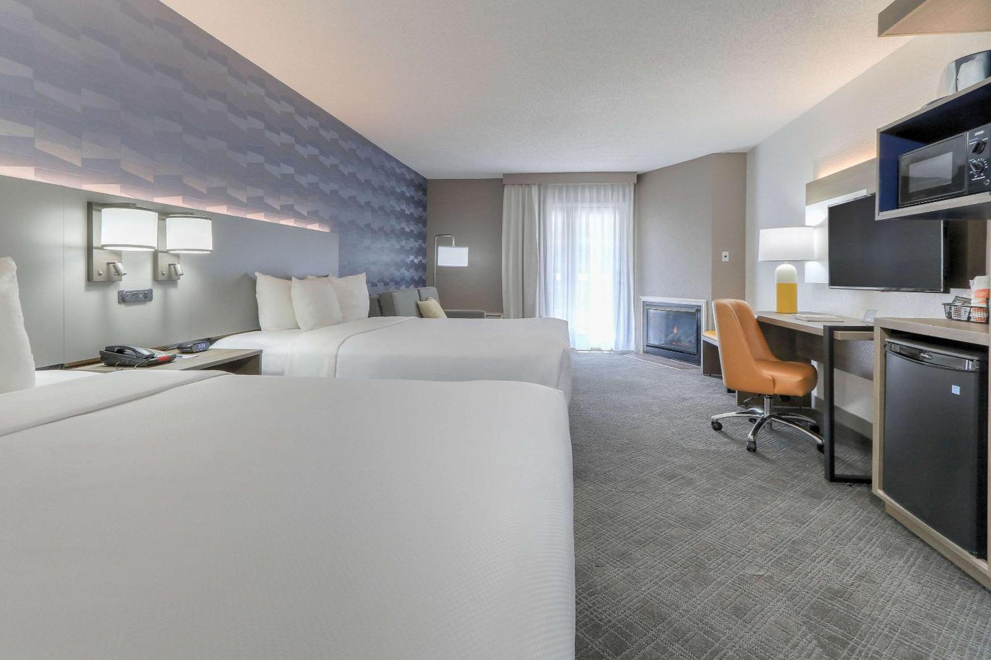 Comfort Inn & Suites At Dollywood Lane Pigeon Forge Bagian luar foto