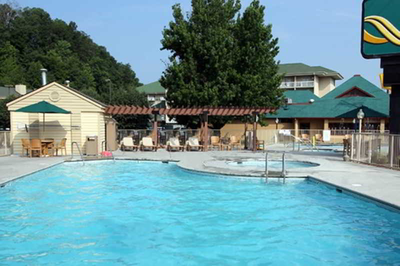 Comfort Inn & Suites At Dollywood Lane Pigeon Forge Bagian luar foto